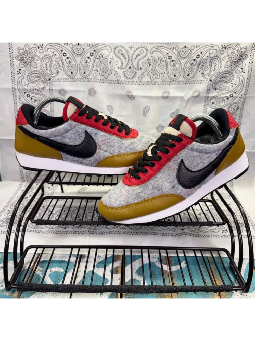 Nike Daybreak QS Gold Suede 2019 CQ7619-700 Athletic Sneakers Women’s 6.5